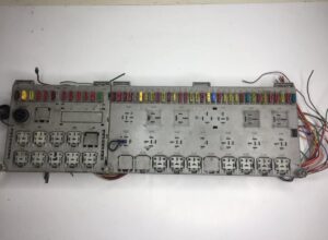Panou de siguranțe pentru scania – coduri 1398062, 1300806, 896087000, 1361031, 1320850