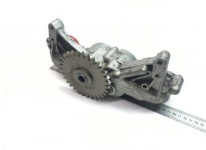 Pompa de ulei de motor volvo 20498516, 20498518, 20824906, 85013231, 85019231, 85013394, 85019394, 20824908, 7420824906 1 Pompa de ulei de motor volvo 20498516, 20498518, 20824906, 85013231, 85019231, 85013394, 85019394, 20824908, 7420824906
