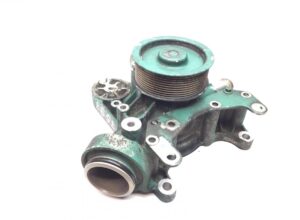 Pompa de apă pentru răcire motor volvo 20833355 20834409 20997647 21417491 85003894 7420834409 7420997650 1 Pompa de apă pentru răcire motor volvo 20833355 20834409 20997647 21417491 85003894 7420834409 7420997650