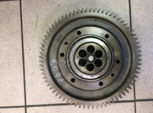 Roată dințată intermediară volvo 20480566 / 21060841 / 21826612 / 21509055 / 23493801 / 20480556 / 20441923 1 Roată dințată intermediară volvo 20480566 / 21060841 / 21826612 / 21509055 / 23493801 / 20480556 / 20441923
