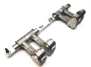 Set tacheți cu role pentru scania - coduri: 1908107, 1786646, 1740419, 812354-16 1 Set tacheți cu role pentru scania – coduri: 1908107, 1786646, 1740419, 812354-16
