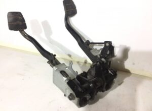 Pedale ambreiaj și frână cu panou pentru scania 1428690, 1428665, 1726423, 1428667, 1483865, 2388629, 1435680, 1731241, 1548492 1 Pedale ambreiaj și frână cu panou pentru scania 1428690, 1428665, 1726423, 1428667, 1483865, 2388629, 1435680, 1731241, 1548492