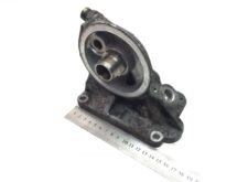 Suport filtru de ulei Scania 1502756 - Piesa auto metalică cu conectori filetati și bază cu găuri de montare