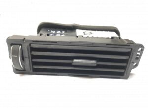 Aerisire pe tablou de bord volvo - cod 82165751 1 Aerisire pe tablou de bord volvo – cod 82165751