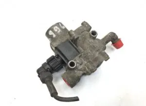 Supapă abs axă față stânga scania (coduri: 1453761, 1524831, 41211070, 42070065, 5006034256, 5006143405, 81524526007, 5000790124, 5010151551, 5430042384, 1934978, 1195752, 1518589, 17744-12)