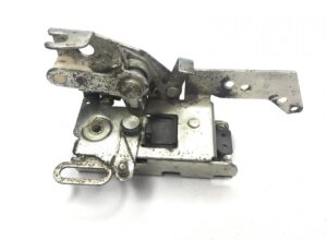 Încuietoare ușă dreapta volvo 20588326 21261275 21505894 3175724 24427401 20922539 1 Încuietoare ușă dreapta volvo 20588326 21261275 21505894 3175724 24427401 20922539