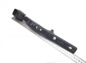 Balama grilă centrală dreapta pentru volvo 8189288 1 Balama grilă centrală dreapta pentru volvo 8189288