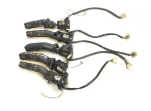 Comutatoare lumini și semnalizare pentru scania, coduri 1373190 și 1402449 1 Comutatoare lumini și semnalizare pentru scania, coduri 1373190 și 1402449