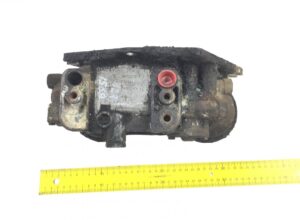 Suport filtru de ulei volvo 8192024 3978185 second hand 1 Suport filtru de ulei volvo 8192024 3978185 second hand