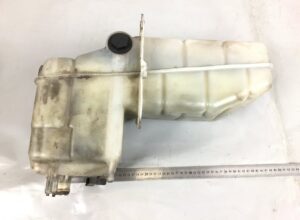 Rezervor de expansiune pentru camioane scania (coduri oem: 2401668, 1894478, 1370707, 1849428, 1855164, 1421090, 1492421, 1511775, 1765735, 1882239, 2645260, 1385966) 1 Rezervor de expansiune pentru camioane scania (coduri oem: 2401668, 1894478, 1370707, 1849428, 1855164, 1421090, 1492421, 1511775, 1765735, 1882239, 2645260, 1385966)