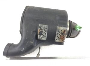 Carcasă filtru de aer volvo - 3979505 1 Carcasă filtru de aer volvo – 3979505