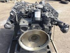 Motor Mercedes OM442 și piese motor