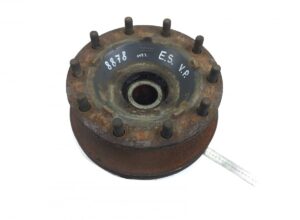 Butuc roată față cu disc frână stânga daf 2019789/1812563/1691621/1699327/1818004/1387439/1640561/1726138/1739542/1783346/1812582