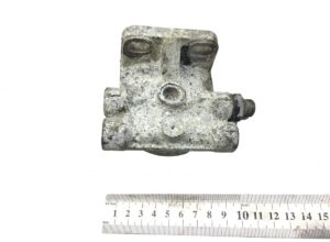 Suport filtru de combustibil iveco - cod: 500344293 / 5801962824 1 Suport filtru de combustibil iveco – cod: 500344293 / 5801962824