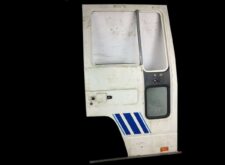 Carcasă Ușii Dreapta Volvo 3093746.12 - Albă cu Dungi Albastre și Fereastră