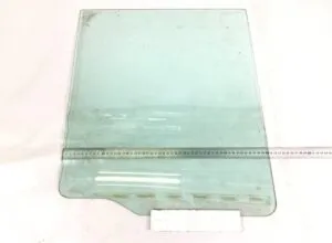 Fereastră ușă dreapta mare volvo (cod: 6792786 / 6773161)
