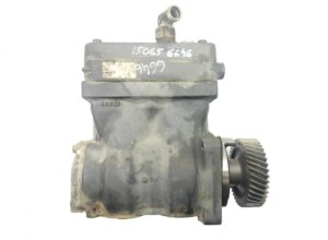 Compresor de aer camion mercedes 9061304715 - piesă second-hand 1 Compresor de aer camion mercedes 9061304715 – piesă second-hand