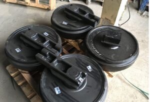 Roată ghidaj (idler) pentru excavator volvo ec210 ec240