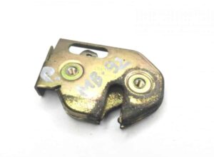 Încuietoare capac compartiment de depozitare cabină dreapta mercedes a9418900389 9418900389 1 Încuietoare capac compartiment de depozitare cabină dreapta mercedes a9418900389 9418900389