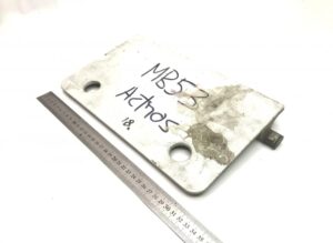 Capac din plastic în placă de trepte stânga mercedes actros mb53 1 Capac din plastic în placă de trepte stânga mercedes actros mb53