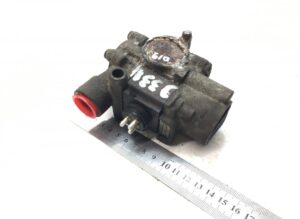 Supapă abs axa motrică stânga scania 1307040 1518589 1453761 1376793 1 Supapă abs axa motrică stânga scania 1307040 1518589 1453761 1376793