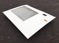 Trapa laterală pentru radiator autobuz Scania F319016
