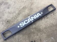 Grilă superioară Scania cu stele