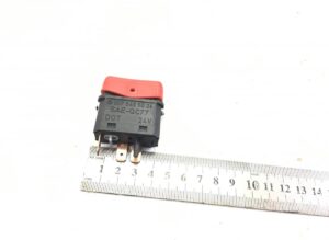 Comutator lumini de pericol mercedes a0075455024 24v 1 Comutator lumini de pericol mercedes a0075455024 24v