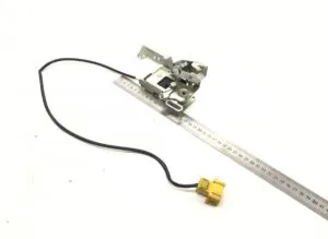 Încuietoare ușă stânga volvo cu cablu și conector galben