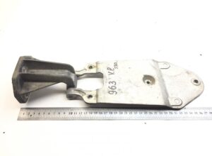 Balama grilă stânga renault 963 v. P 1 Balama grilă stânga renault 963 v. P