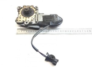 Motor regulator de geam dreapta renault 1 Motor regulator de geam dreapta renault