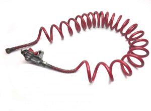 Furtun de aer spiră pentru remorcă man - roșu, conector metalic 1 Furtun de aer spiră pentru remorcă man – roșu, conector metalic
