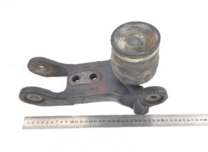 Suport cabina față stânga volvo 25379003 20906196 1 Suport cabina față stânga volvo 25379003 20906196