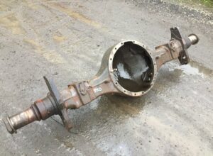 Traversă axa motor volvo - componentă originală 20702701 1 Traversă axa motor volvo – componentă originală 20702701