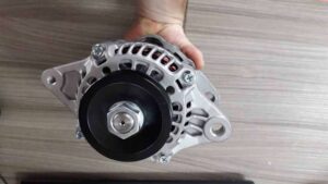 Alternator 32a68-16501 pentru motor mitsubishi s4q2