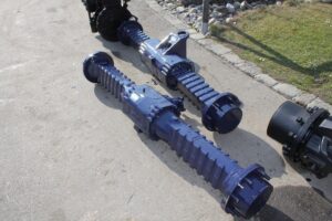 Axa dana spicer pentru komatsu 1 Axa dana spicer pentru komatsu