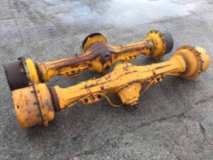 Axe față și spate pentru case 821 - piese de schimb 1 Axe față și spate pentru case 821 – piese de schimb