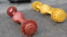 Axe față și spate ZF AP9H și ZF AP5D vopsite în roșu și galben