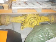 Axa față-spate pentru încărcător frontal Komatsu WA500-3