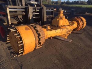 Axa second hand pentru încărcător liebherr l586 1 Axa second hand pentru încărcător liebherr l586