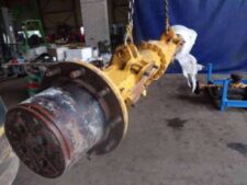 Axă spate second hand pentru excavator Liebherr A900 - stare bună, utilizată