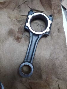 Bielă motoare kubota - piesă schimb originală 1 Bielă motoare kubota – piesă schimb originală