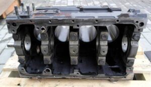 Bloc motor second-hand perkins aa 1004-4. 12 1 Bloc motor second-hand perkins aa 1004-4. 12