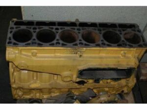 Bloc motor second-hand caterpillar cu șase cilindri în linie 1 Bloc motor second-hand caterpillar cu șase cilindri în linie