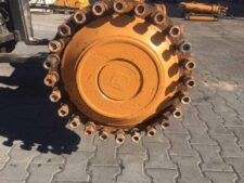 Butuc axa față Case 921C second-hand rezistent și fiabil