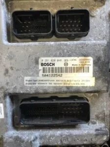Calculator motor iveco f4ae3681d 504122542 bosch