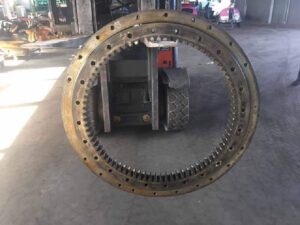 Coroană de rotire pentru utilaje case 888 1 Coroană de rotire pentru utilaje case 888