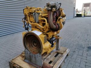 Motor caterpillar c4. 4 pe paletă – second hand, stare bună 1 Motor caterpillar c4. 4 pe paletă – second hand, stare bună