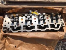Chiulasa motor Caterpillar 3408 - Vedere frontală în ambalaj