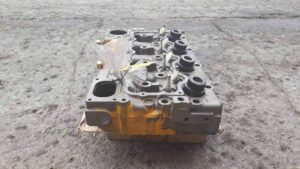 Chiulasă motor caterpillar 4 pistoane second hand